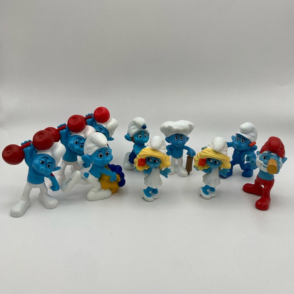 Mcdonalds Toy The Smurfs 2011 Movie PVC  Figure Cake Topper Hefty Papa Smurfette